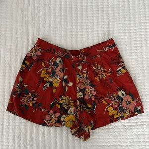 Floral flowy shorts